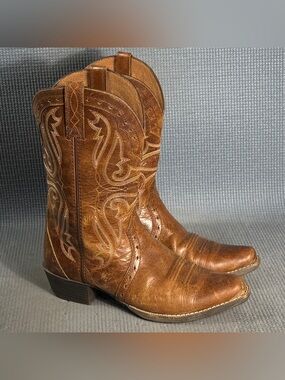 Ariat Heritage Toe Western Cowboy Boots Distressed Brown Big Kid Size 4